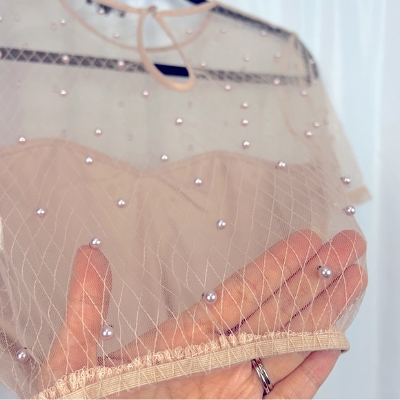 Privy Pearl Sheer Mesh Top - Picture 9 of 13